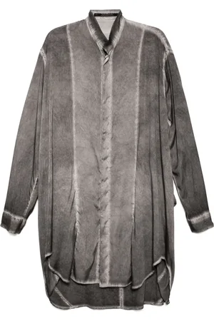 JULIUS Camisa con botones ocultos
