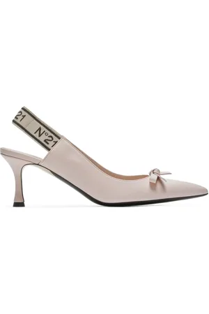Nº21 Zapatillas con logo en la correa