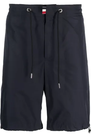 Moncler Bermudas con cordones y parche del logo