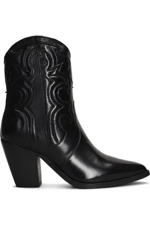 Julie Dee Botines con estilo western