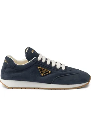 Prada Tenis con logo esmaltado