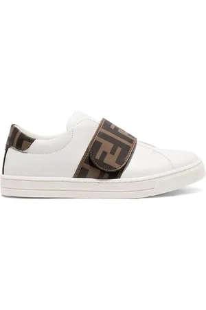 Fendi Tenis slip-on con logo estampado