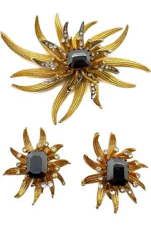 JENNIFER GIBSON JEWELLERY Set de aretes Vintage Stylized Haematite Chrysanthemum