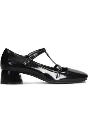 Julie Dee Zapatillas de charol
