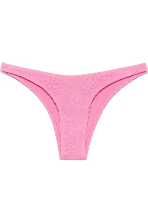 Bond Eye Bikini bottom Scene