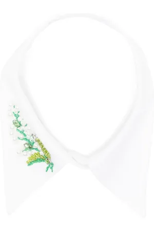 VIVETTA Cuello con detalles