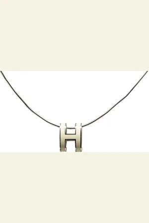 Hermès Collar 20th Century en plata de ley con dije Pop H de esmalte