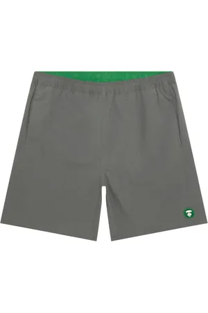 A Bathing Ape Bermudas con parche del logo