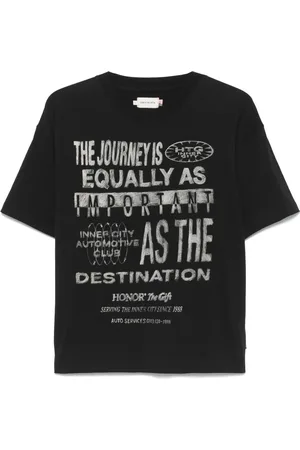 HONOR THE GIFT Playera Traveled Journey