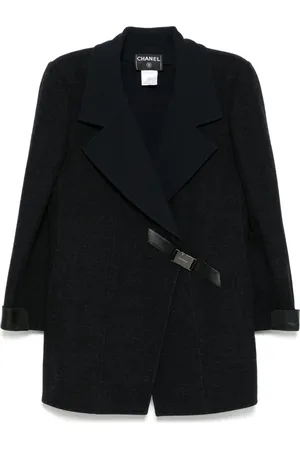 CHANEL Abrigo con hebilla 2000