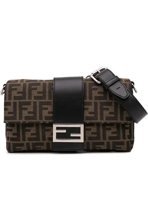 Fendi Bolsa crossbody Baguette convertible en lona Zucca 2010-2024