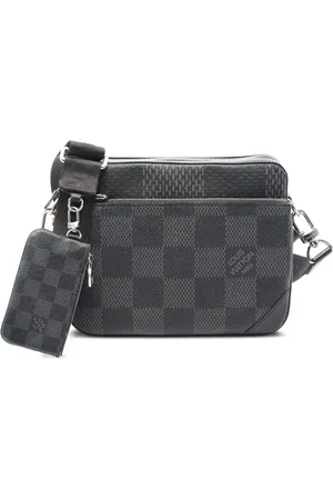 LOUIS VUITTON Mochila tipo mensajero Trio 2021 de archivo
