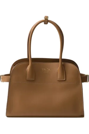 Prada Tote con letras del logo