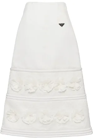 Prada Falda midi acampanada bordada