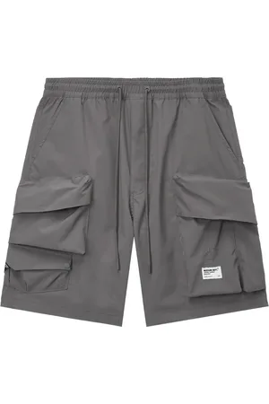 Musium Div. Shorts con logo bordado