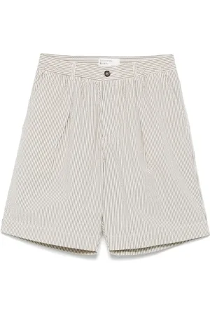 Universal Works Bermudas con pinzas