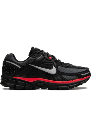 Nike Zapatillas Zoom Vomero 5 "Black/Metallic/University Red"