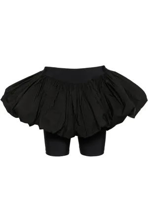 Vaquera Shorts Pouf