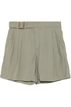 Recto Shorts con cinturón