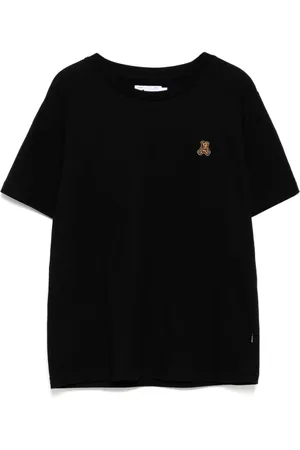 Izzue Playera con parche del logo