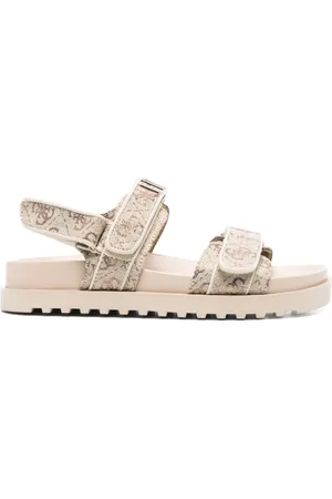 Guess Sandalias Fadison
