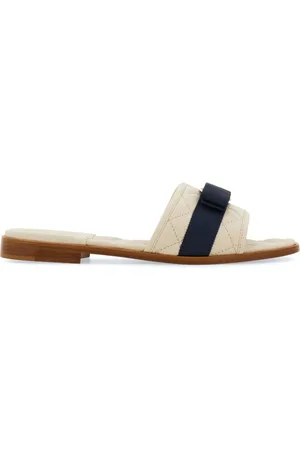 Salvatore Ferragamo Sandalias Vara Bow
