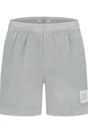 C.P. Company Shorts de playa con parche del logo