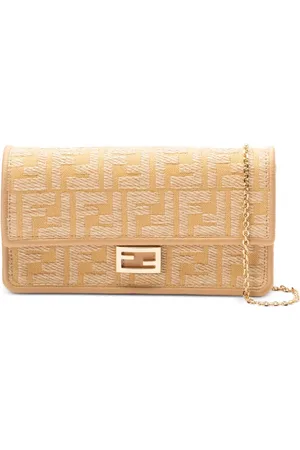 Fendi Cartera Baguette con monograma y cadena