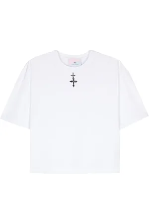 Chiara Ferragni Playera con dije de cruz