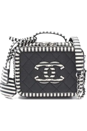 CHANEL Cosmetiquera CC Figley 2019