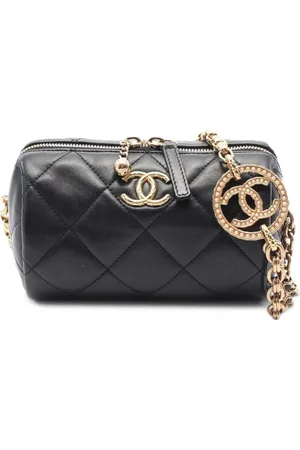 CHANEL Bolsa de hombro Bowling mini 2021