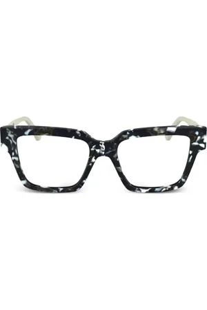 Karl Lagerfeld Lentes con armazón estilo mariposa
