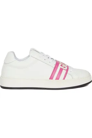 GCDS Tenis con logo en la correa