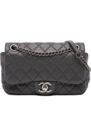 CHANEL Bolsa de hombro Single Flap de piel de cordero capitonada con logo CC 2015-2016