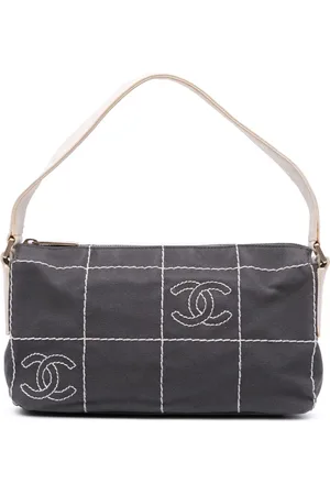 CHANEL Bolsa de hombro Chocolate Bar de lona con logo CC 2003-2004