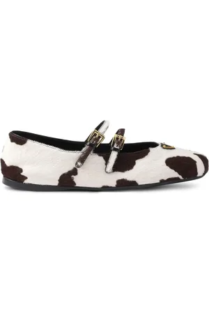 Prada Flats con estampado de vaca