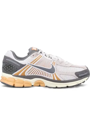 Nike Tenis Zoom Vomero 5