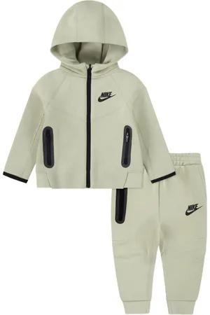Nike Traje deportivo con logo estampado