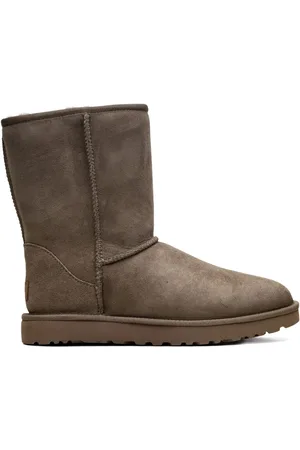UGG Botas Classic Short II
