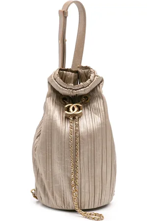 CHANEL Mochila Coco Pleats pequeña metálica 2017-2018