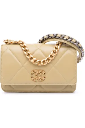 CHANEL Bolso satchel Wallet on Chain 19 acolchada 2021-2024