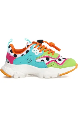 Flower Mountain Tenis Doi