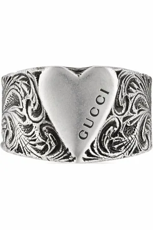 Gucci Anillo Heart en plata de ley