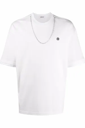 AMBUSH Playera con cadena en el cuello