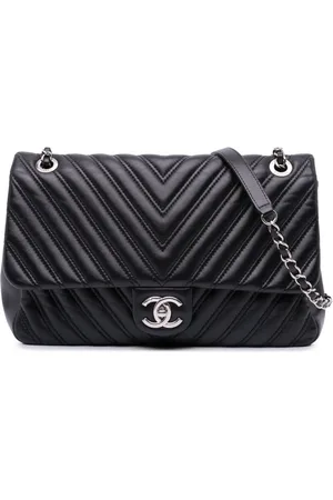 CHANEL Bolsa de hombro Flap Jumbo de piel de cordero en chevron con soble costura 2015-2016