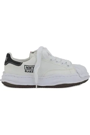 Maison Mihara Yasuhiro Tenis con logo estampado