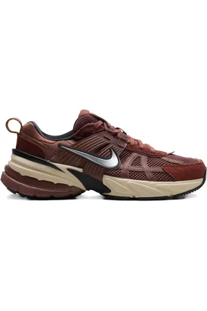 Nike Tenis V2K Run Pony WMNS Red Sepia/Dark Pony/Black/Chrome