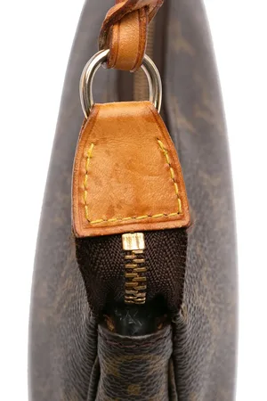 LOUIS VUITTON 1999 Monogram Pochette Accessoires shoulder bag