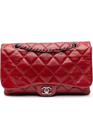 CHANEL Bolso de hombro acolchado 2011