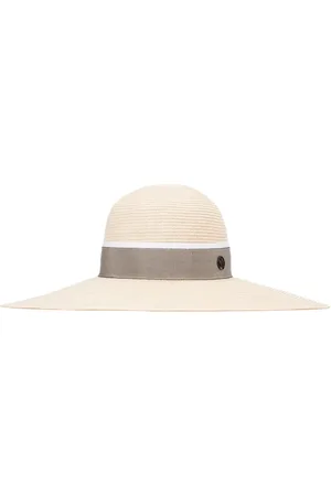 Le Mont St Michel Sombrero Blanche